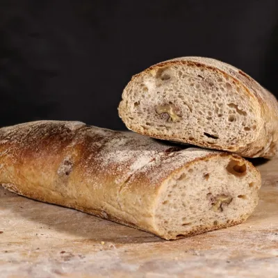 Dinkel-Walnussbaguette